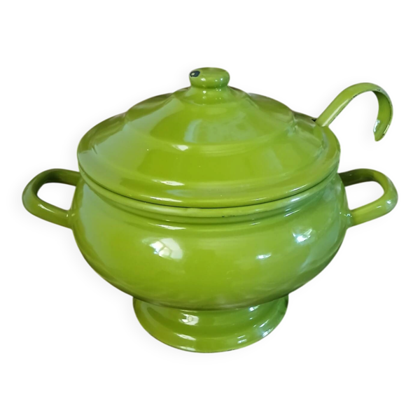 Soupière vintage en tôle émaillée verte
