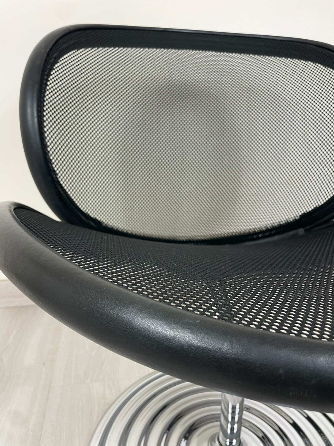 Chaise ‘ o line ‘ de Herbert Ohl pour Whilkhahn