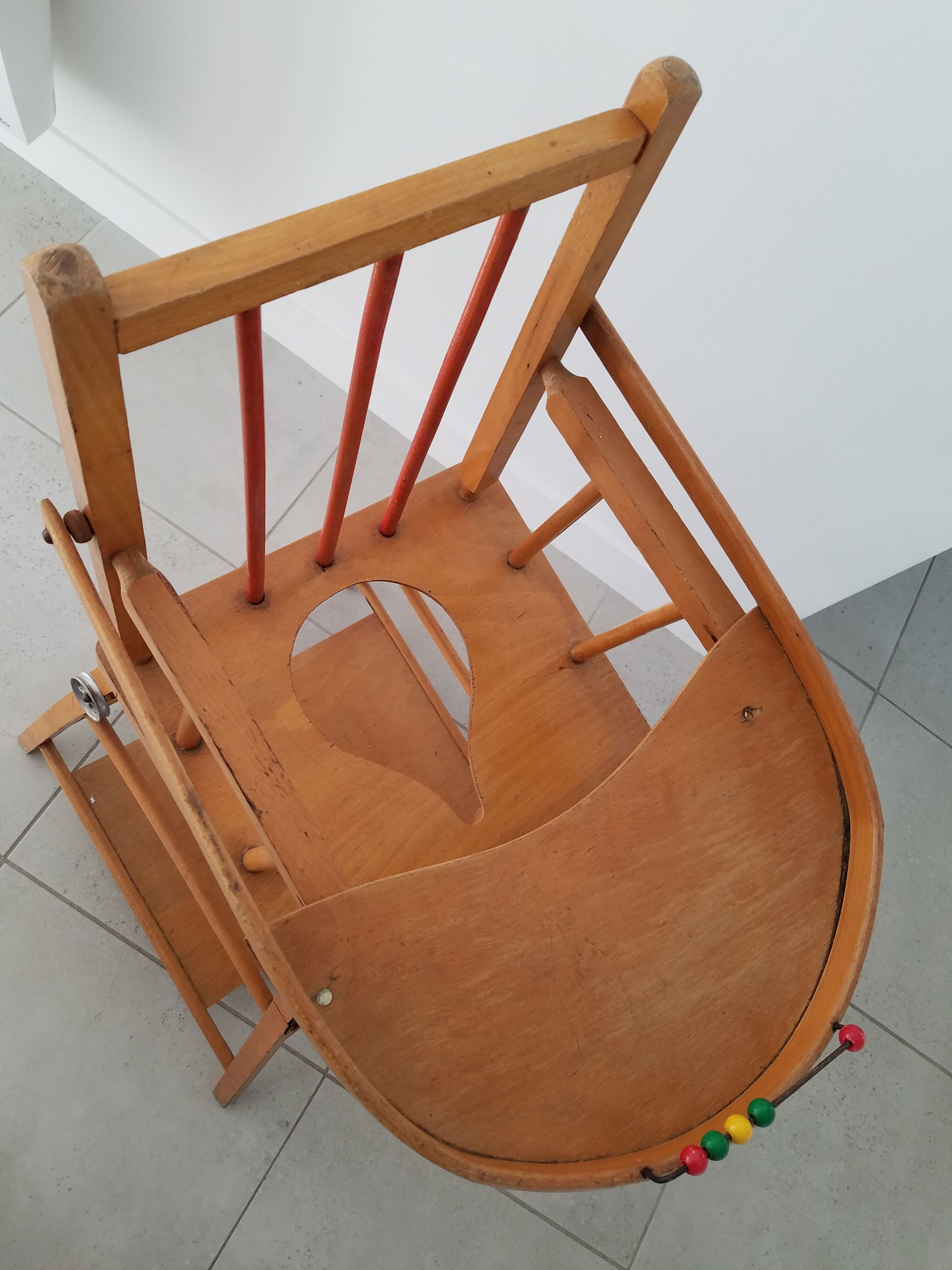 Chaise haute pour enfant