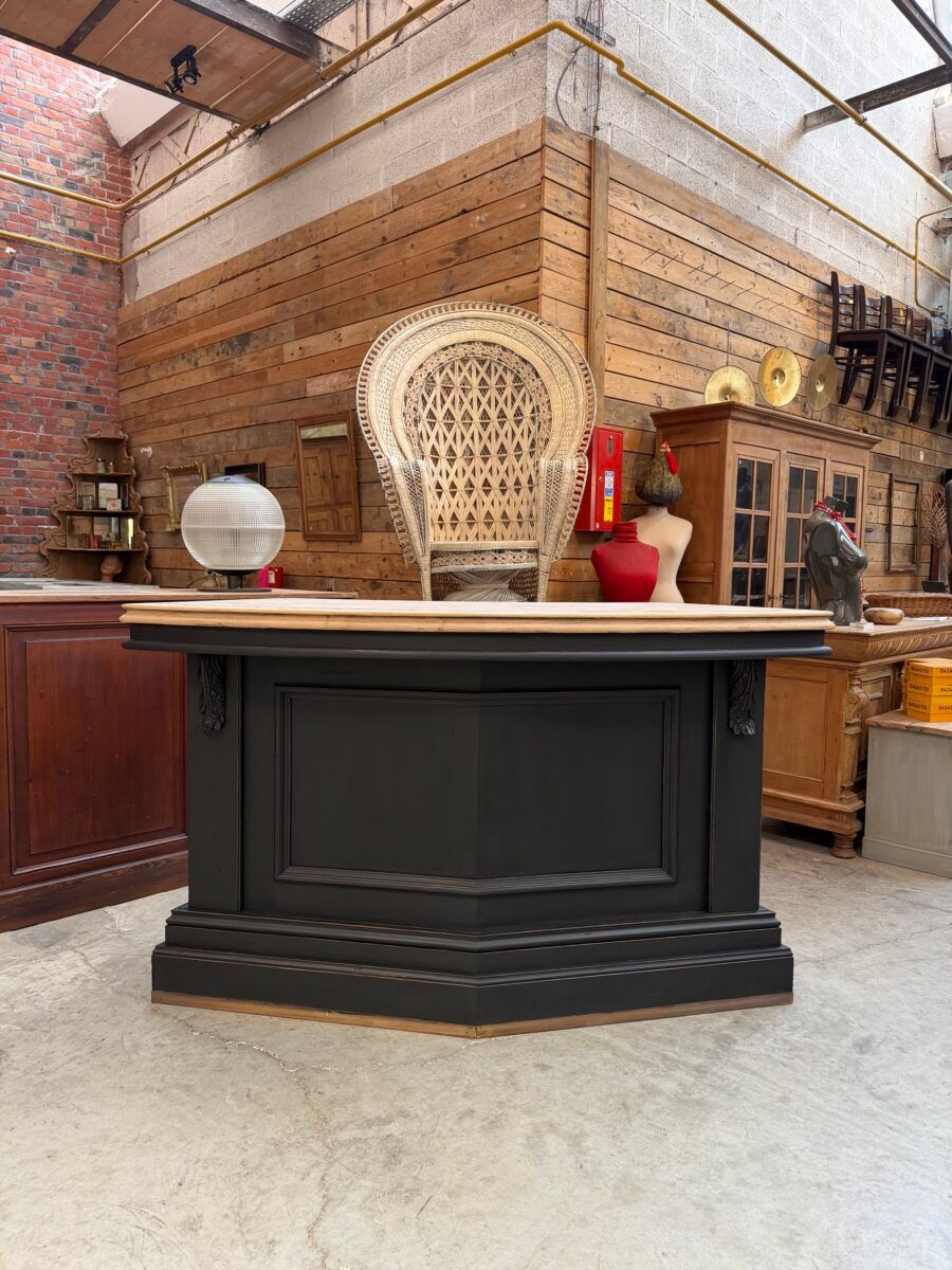 Comptoir de bar incurvé XXème