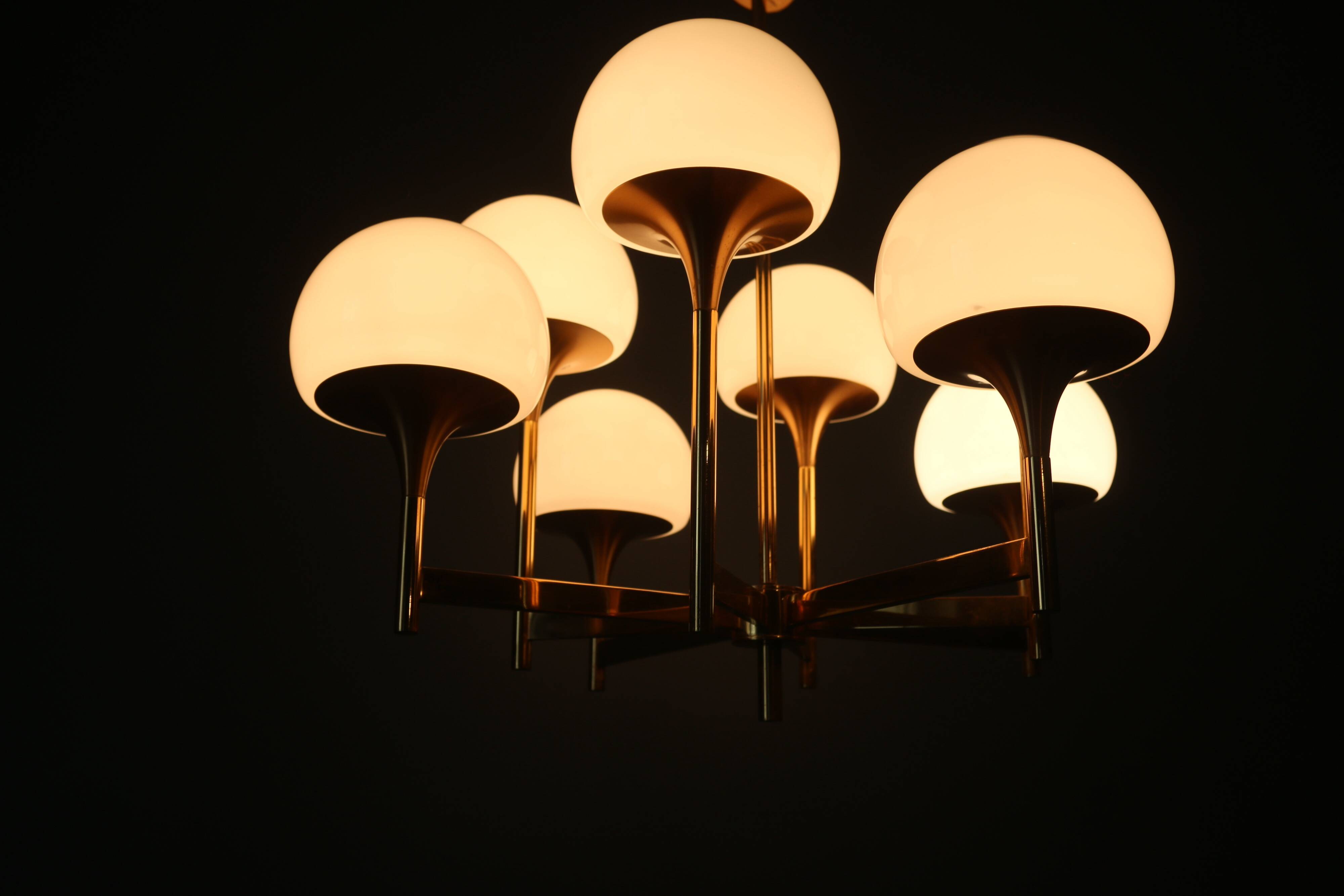 Vintage designer pendant light Gaetano Sciolari 1970