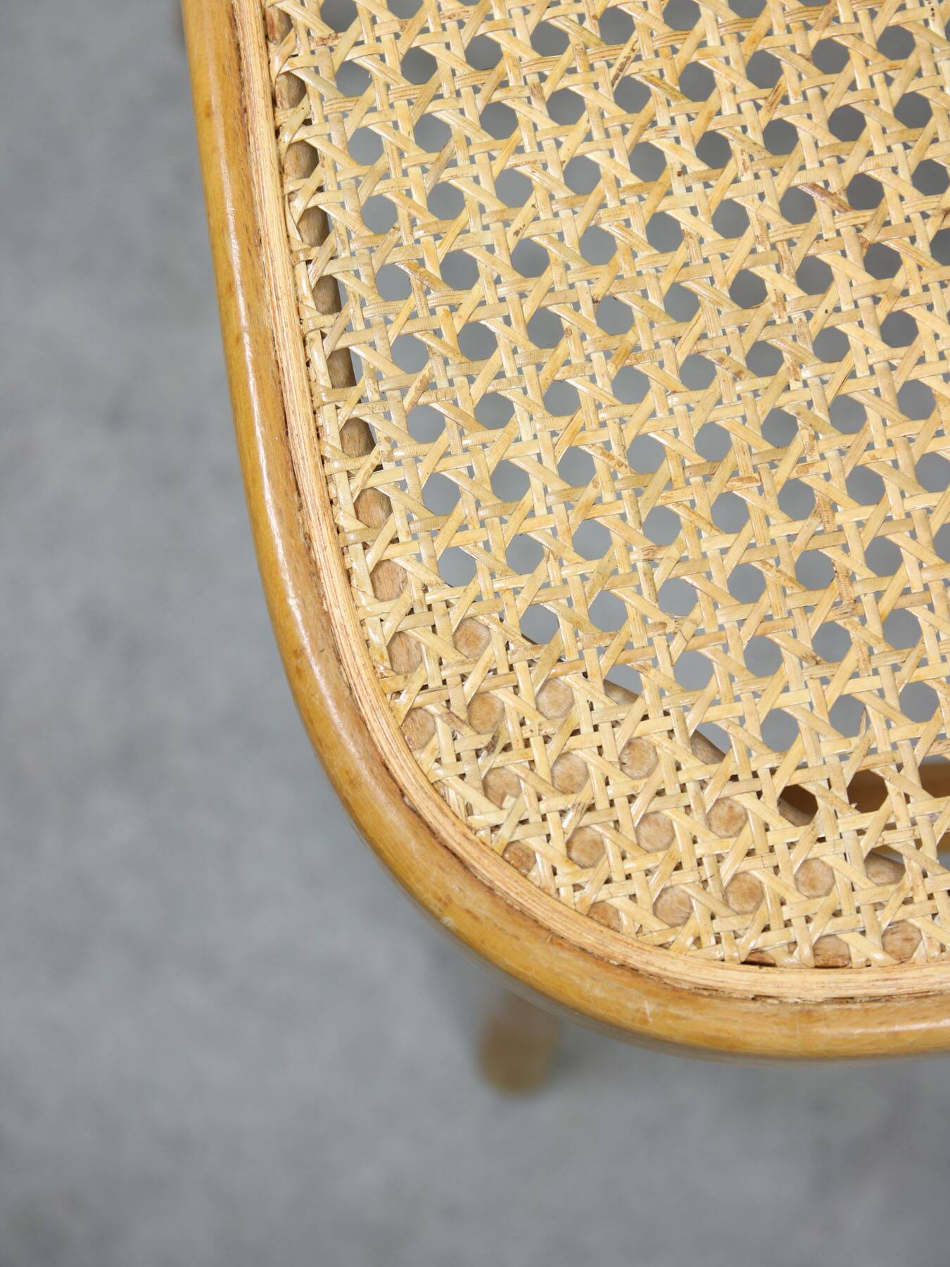 Paire de chaises vintage n°811 en bois courbé