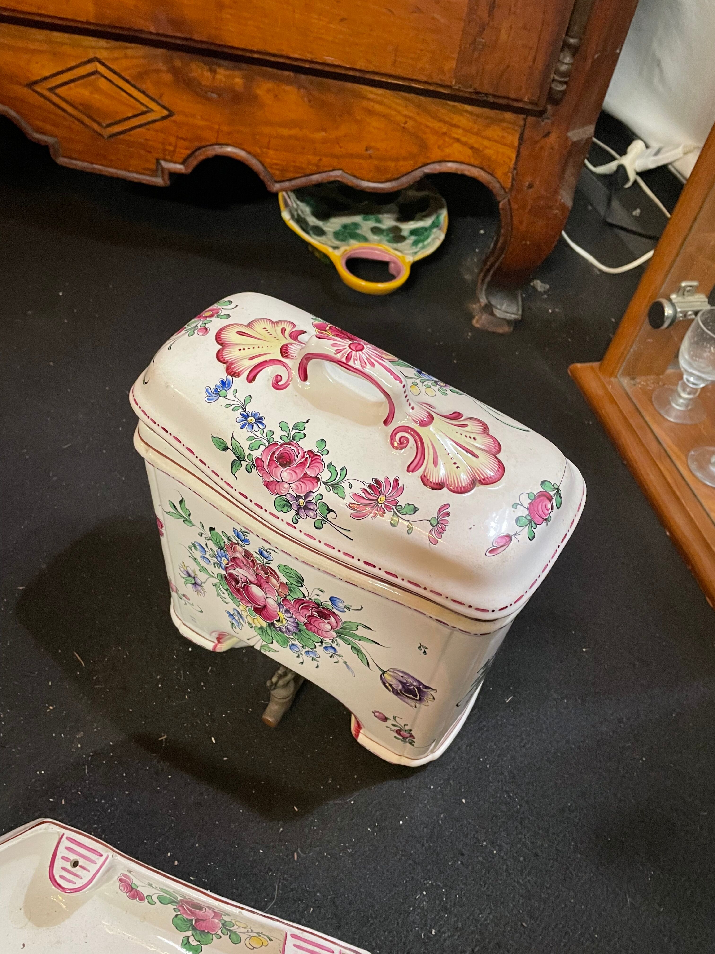 Strasbourg porcelain fountain