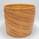 Wicker pot cover basket