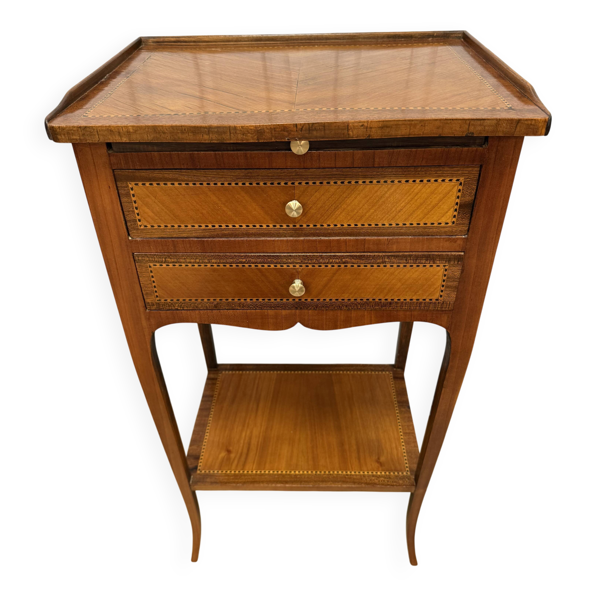Petite table d appoint de style Louis XV