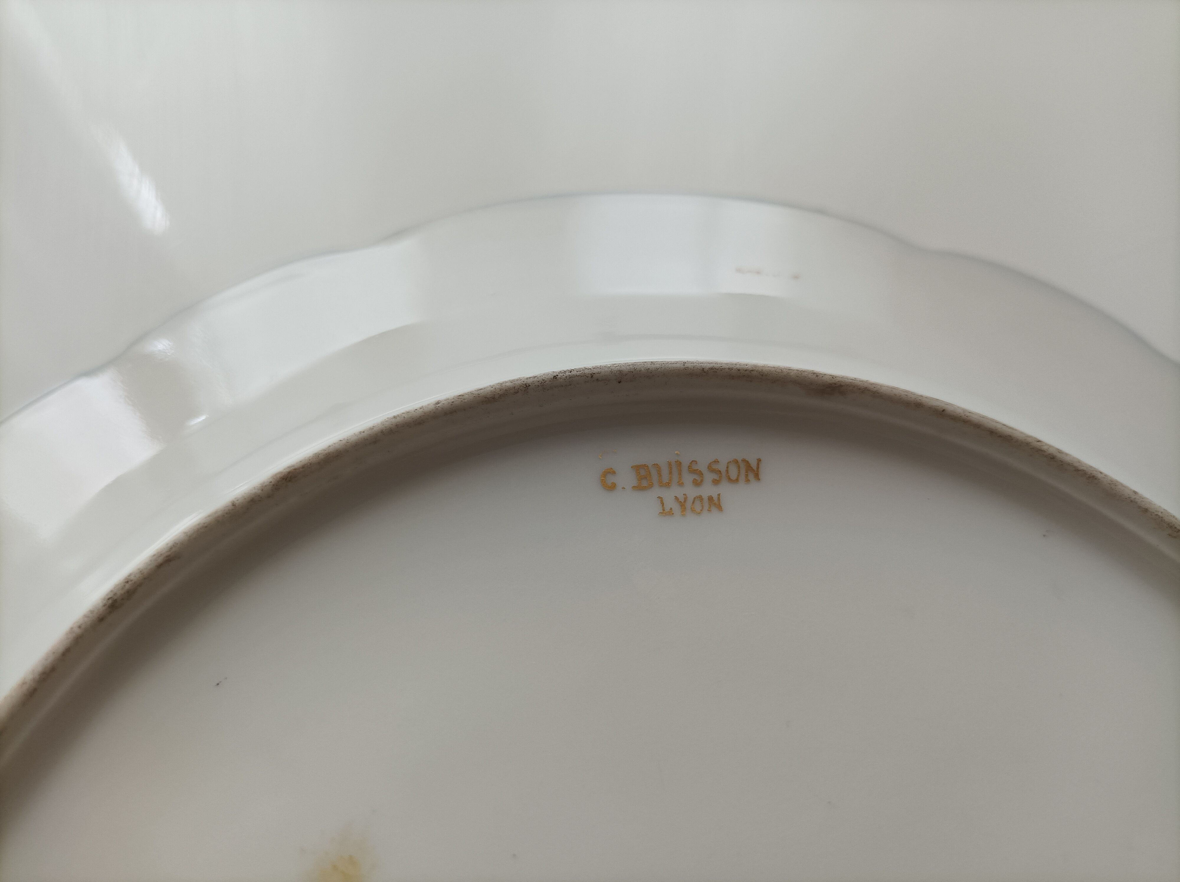 Assiette en porcelaine fine G Buisson Lyon