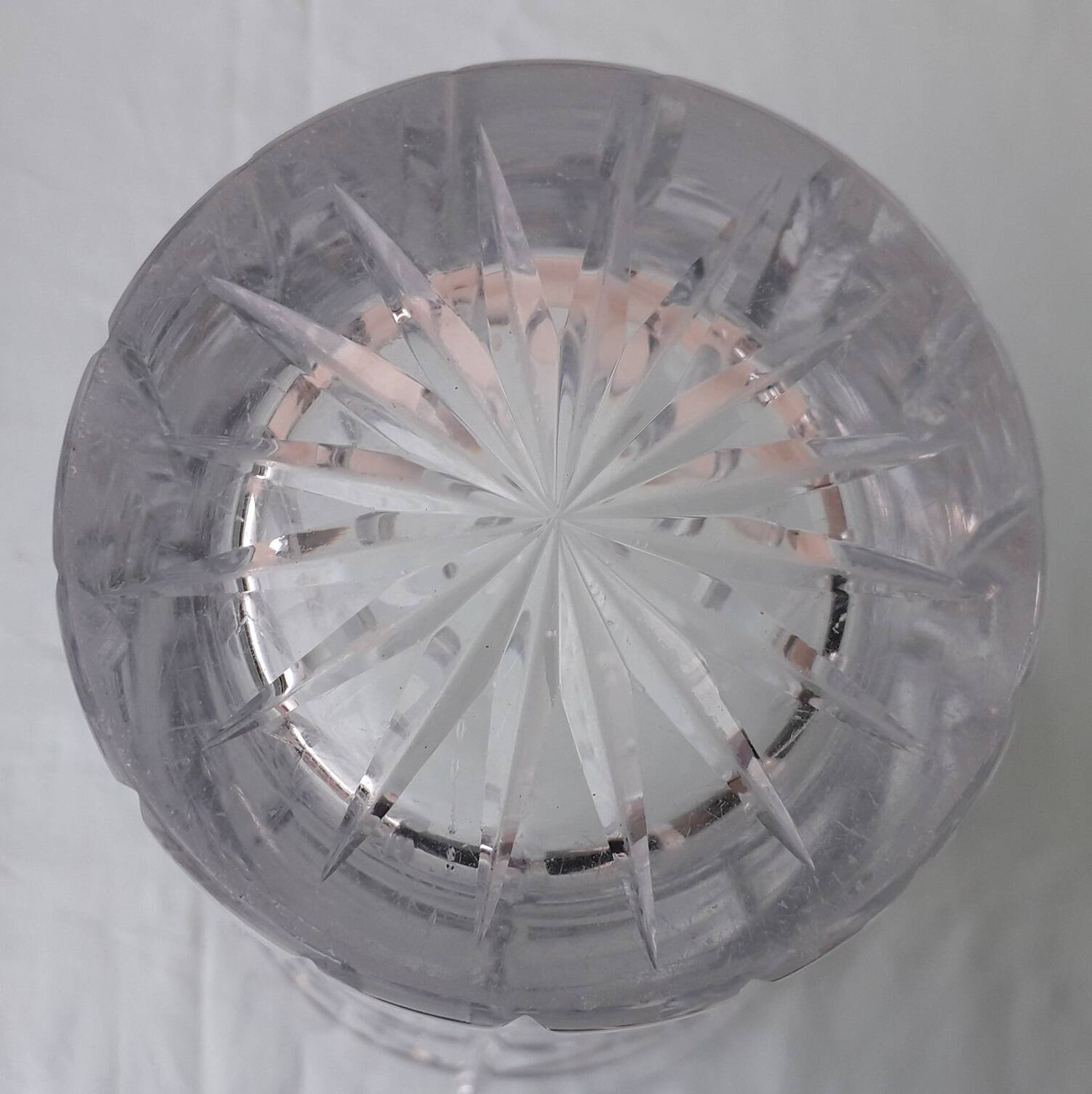 Vase en cristal taillé