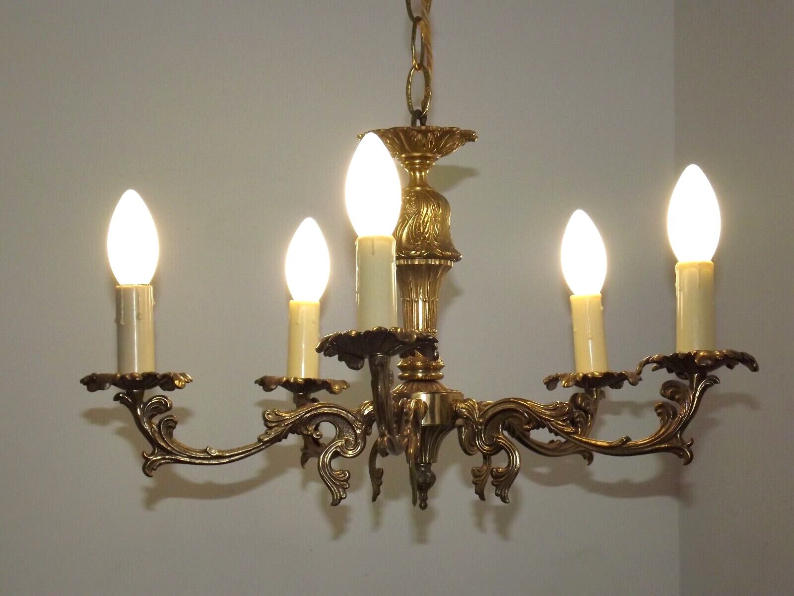 Vintage french bronze 5 light chandelier with leaf detail 3936