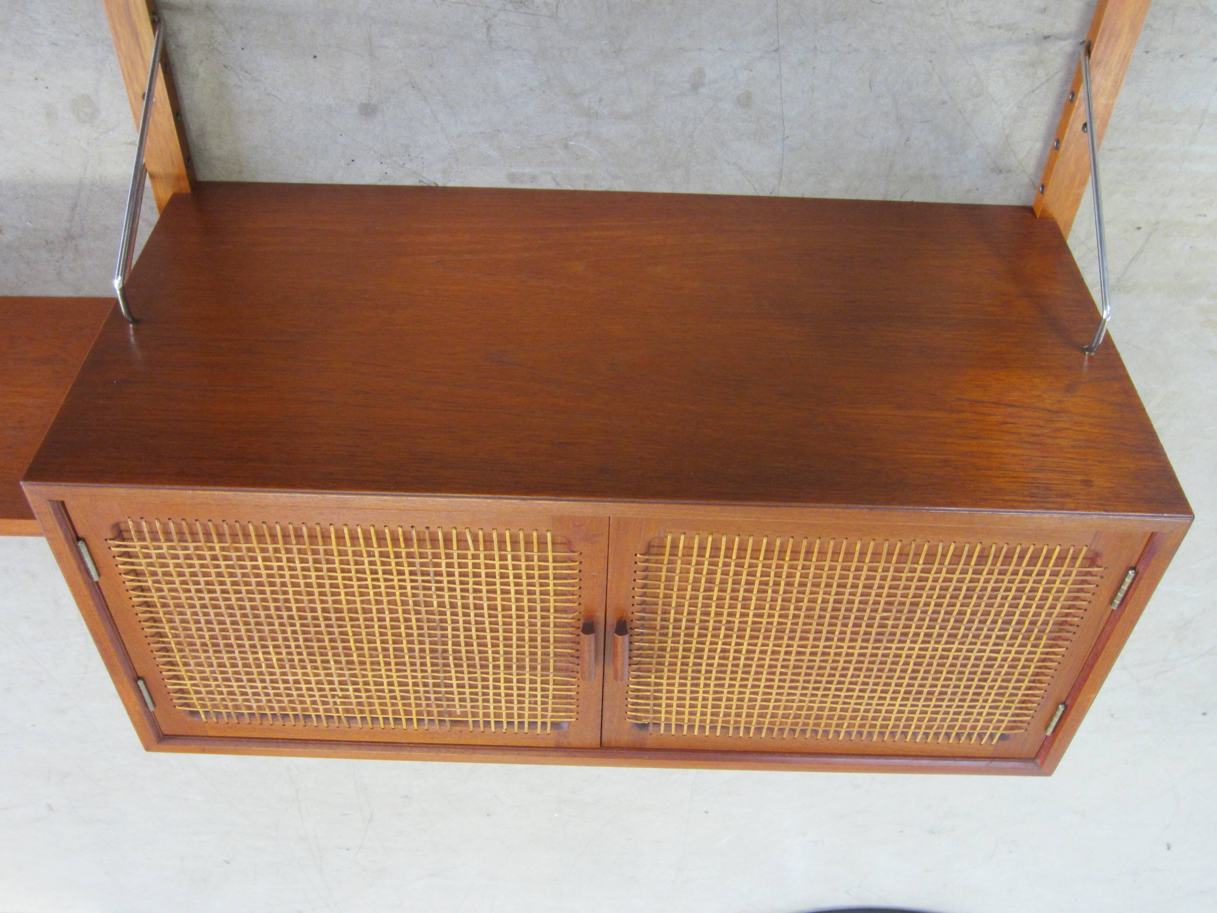 Système d'étagères modulable scandinave par Poul Cadovius pour Gustav Bahus