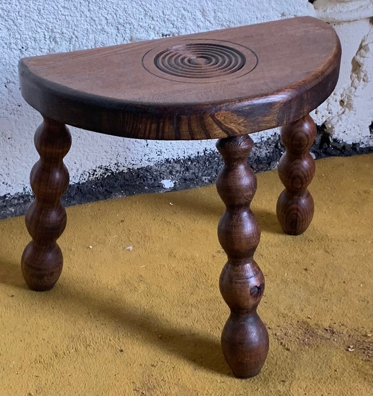 Duo of mulched Provencal chairs