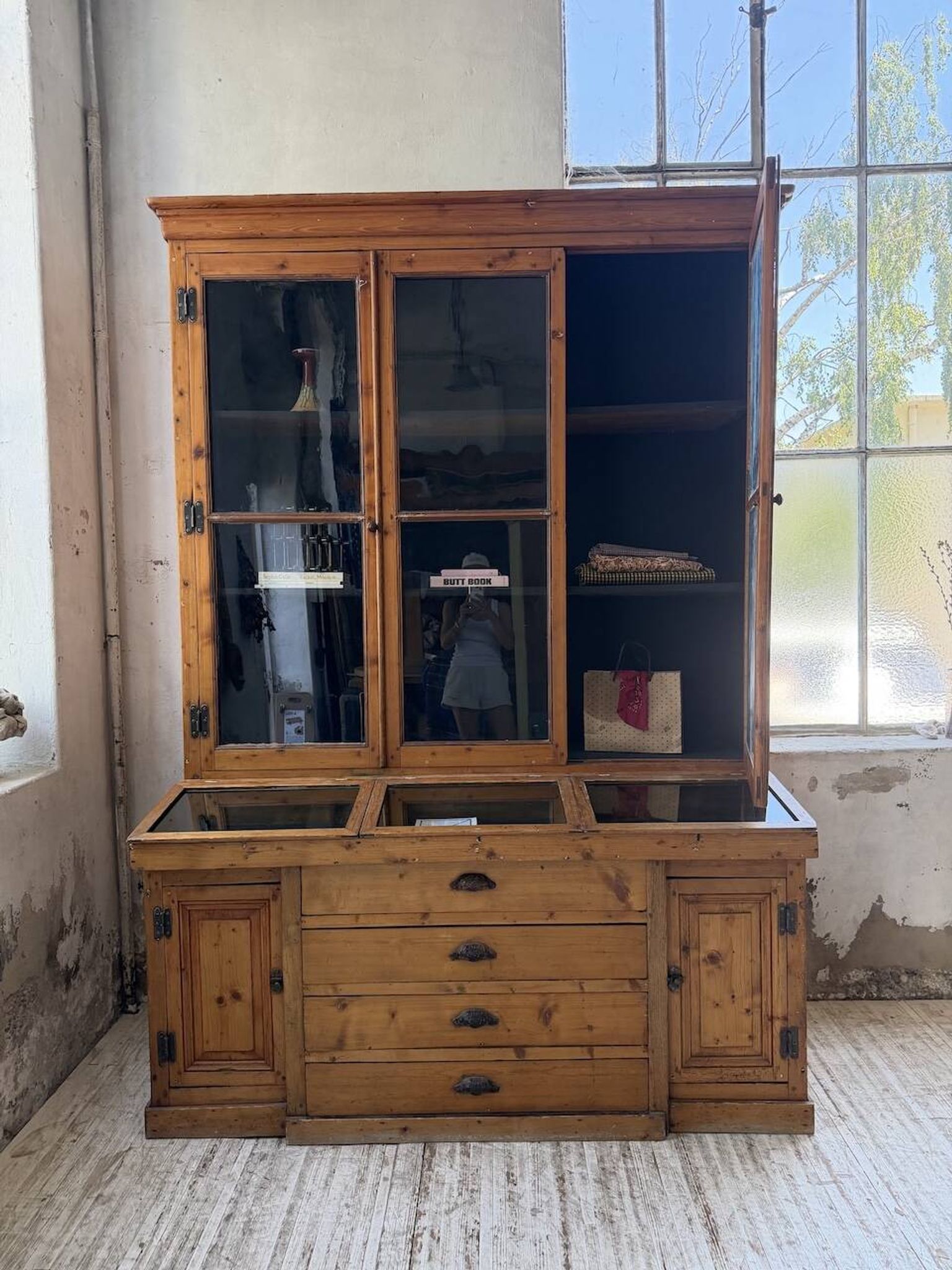 Library grocery Napoleon 19th century