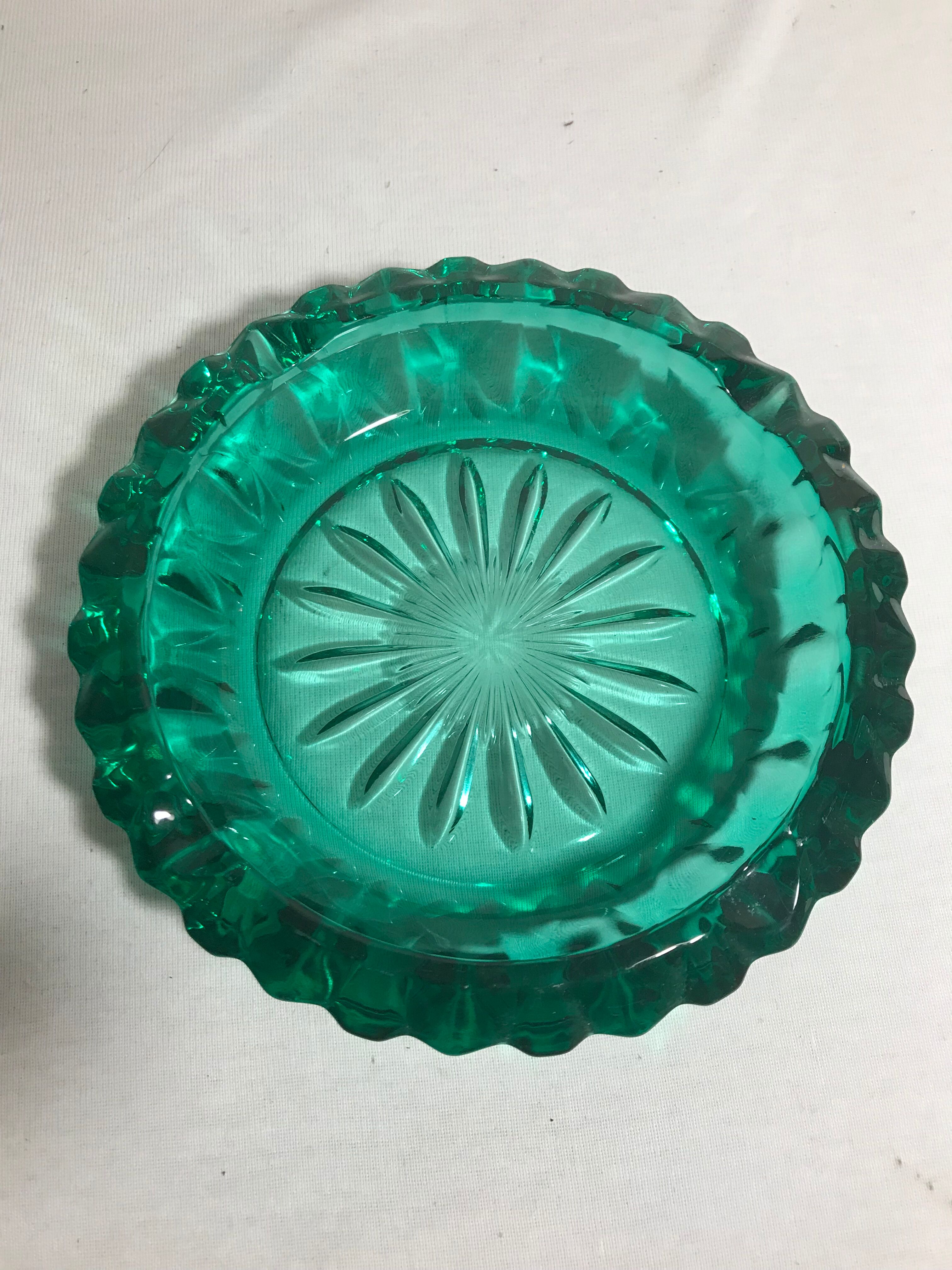 Ancien cendrier vert années 70