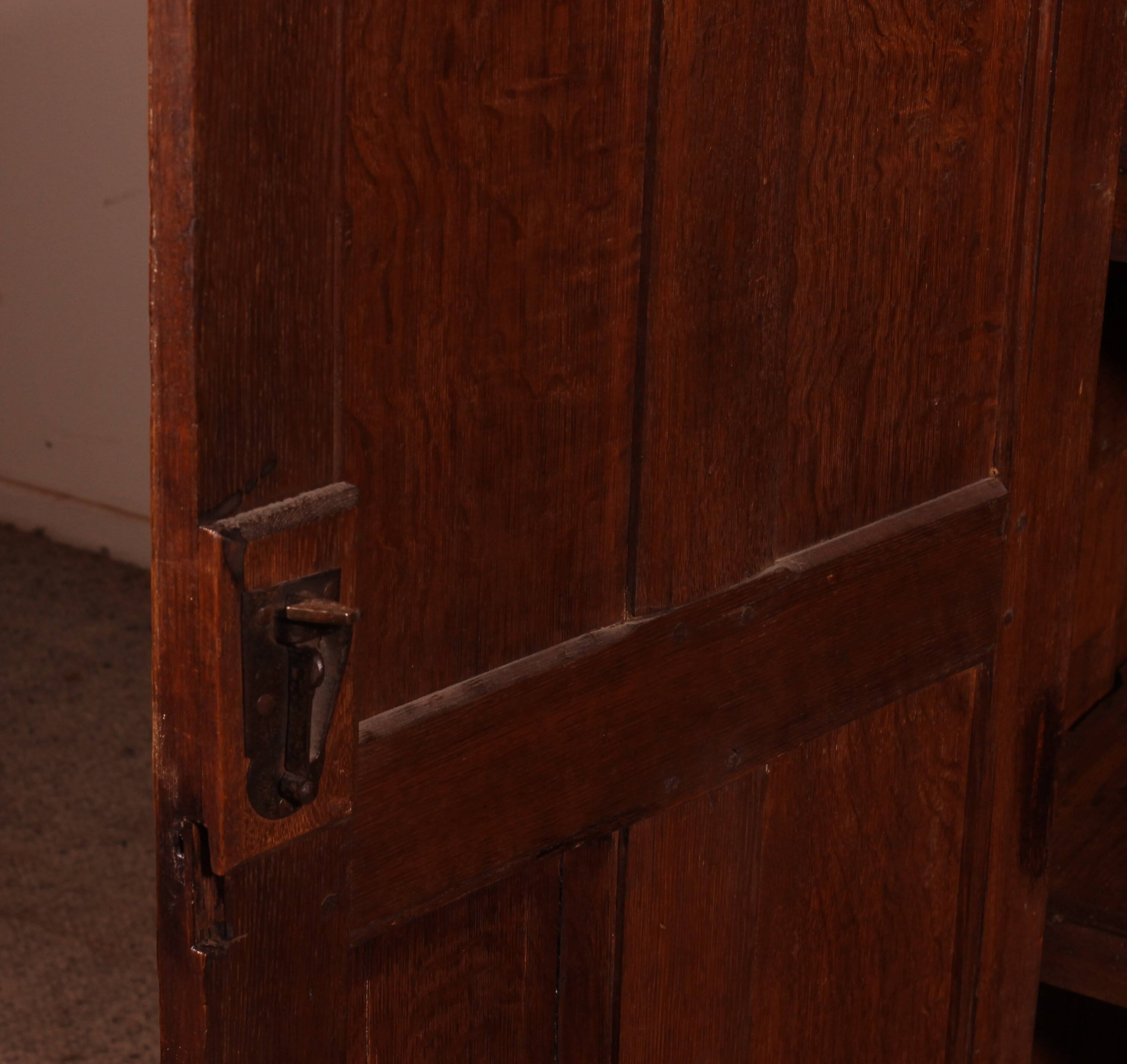 Buffet 2 Portes En Chêne Et ébène Du 17° Siècle - Pays-bas