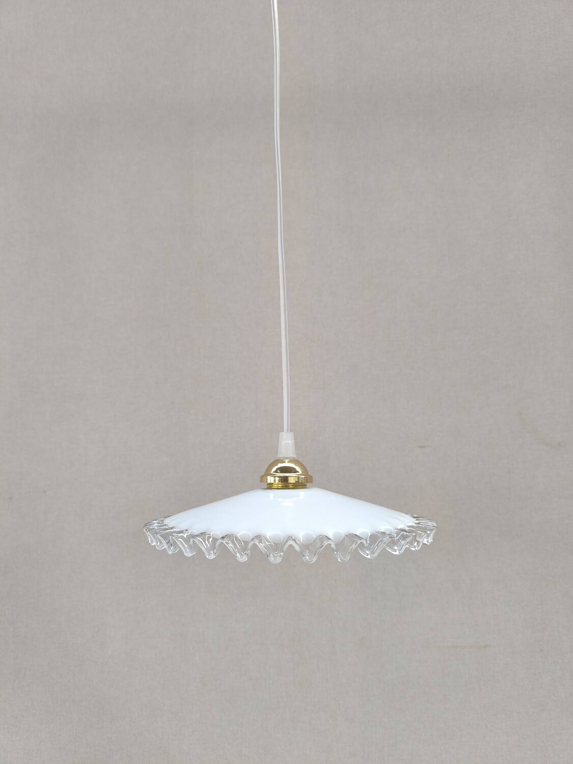 Suspension mini opaline ondulé