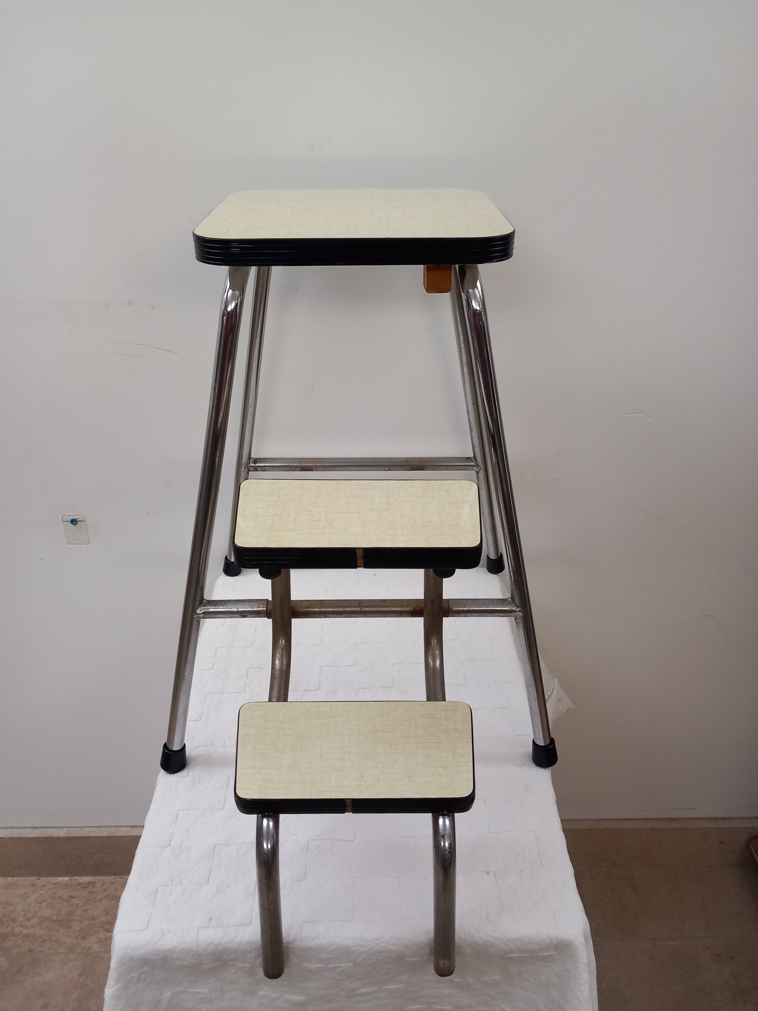 Formica step stool, vintage.