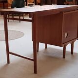 Bureau du milieu du siècle