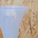 Vase soliflore en opaline florentine
