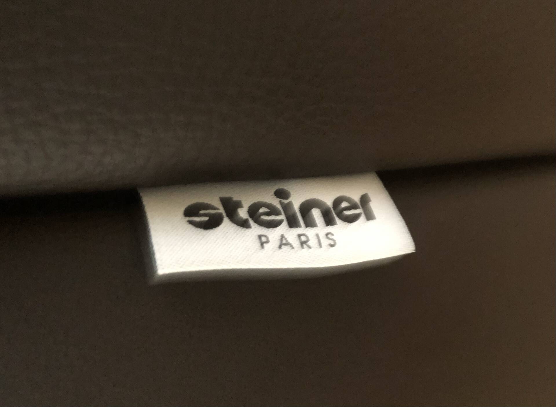 Steiner sofa model Ranelagh by Pascal Daveluy