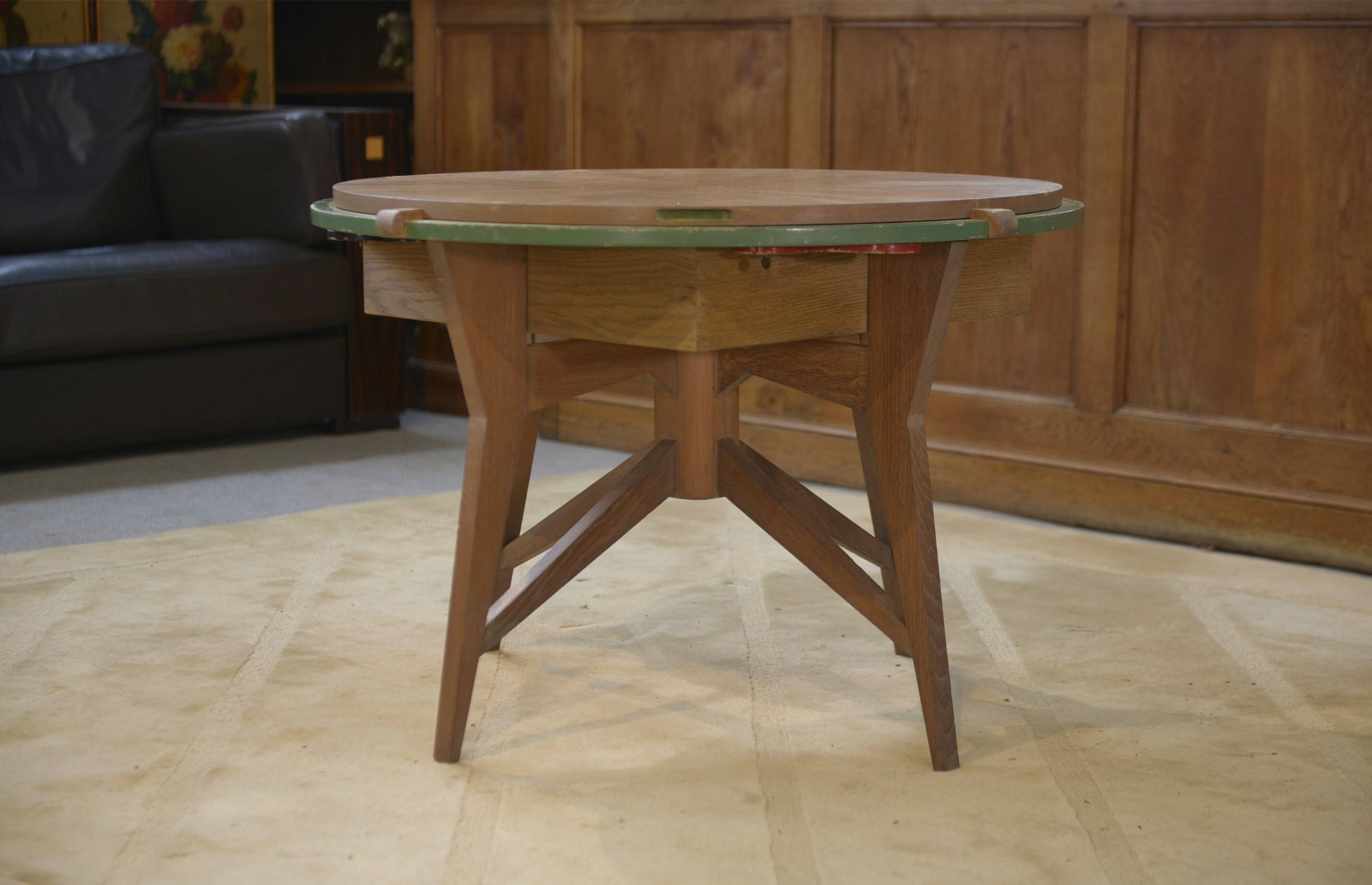 Table de jeux / guéridon en chêne 1940’s