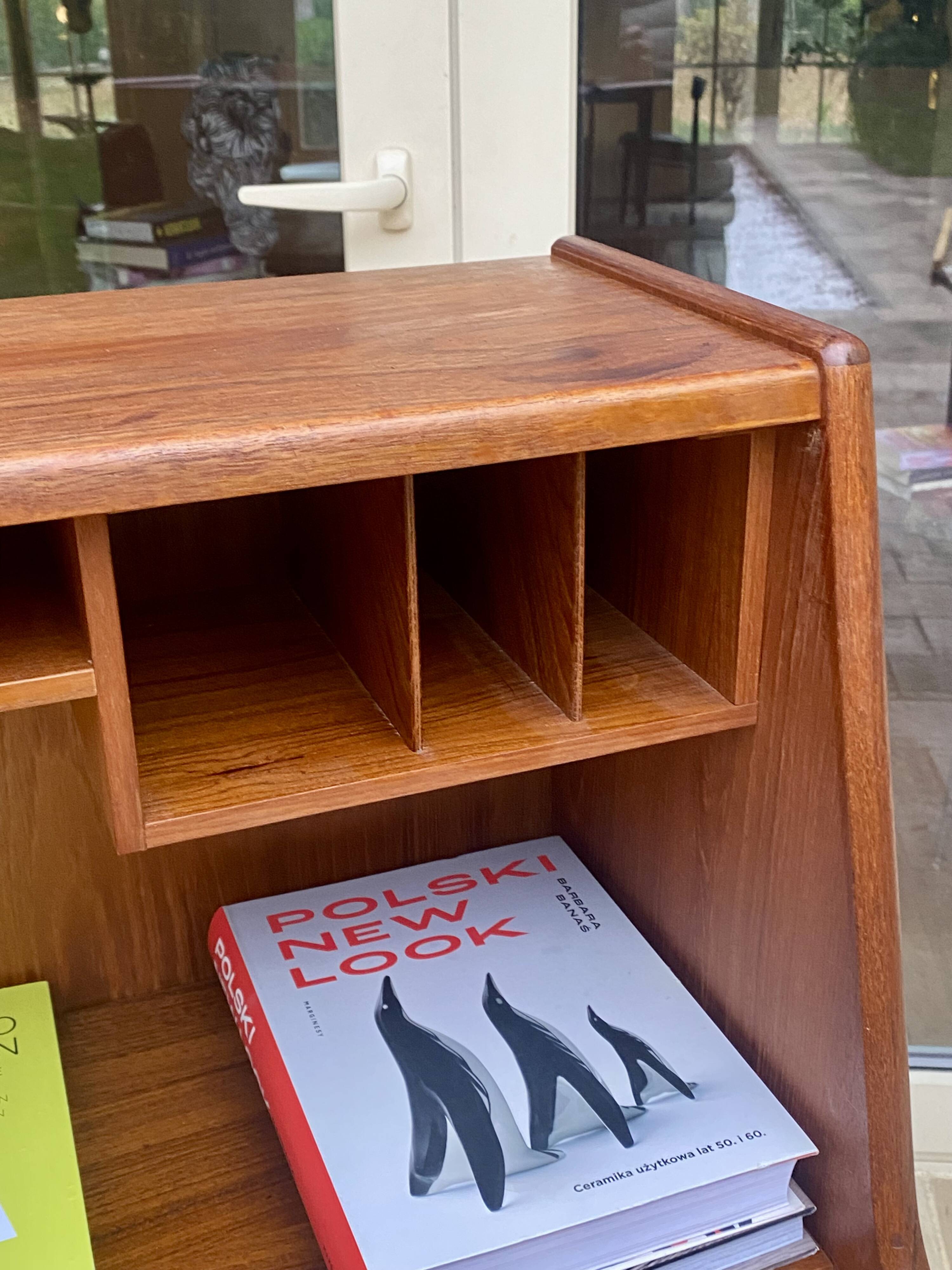 Danish secretary/desk model 37 by Arne Wahl Iversen for Vinde Møbe