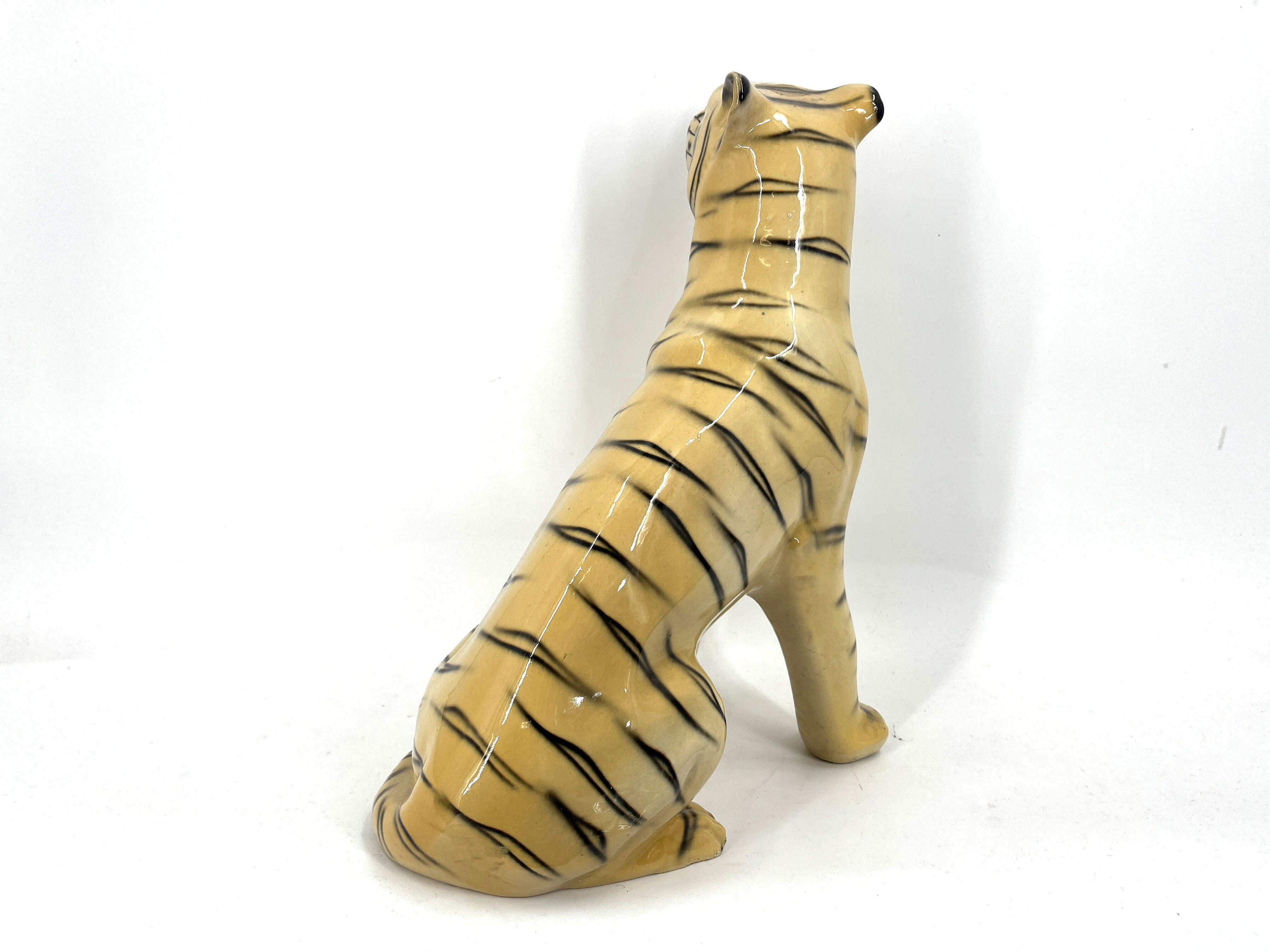 Ceramic hand painted leopard, 1960s Italy