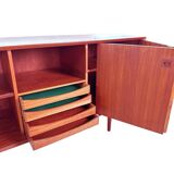 Enfilade danoise en teck par Erik Bouer pour Brouer - 1960