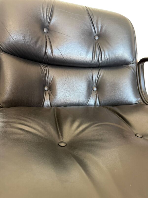 Fauteuil de Bureau Charles Pollock Knoll - Cuir Noir à Roulettes