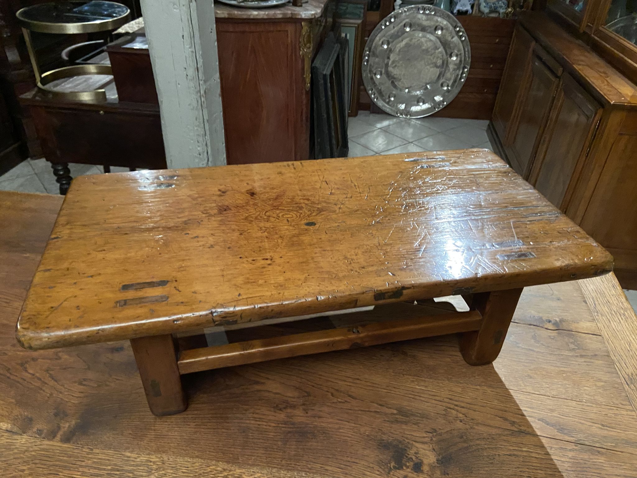 Table basse, Japon XIXe en bois massif, type Chabudai