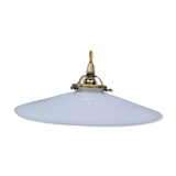 White opaline suspension