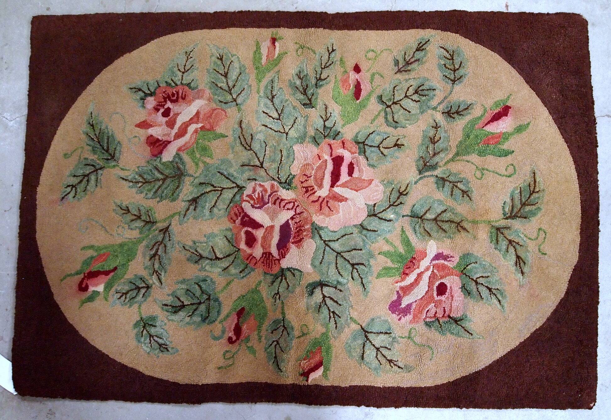 Tapis américain antique fait main en crochet 2,7' x 4,4' (82 cm x 134 cm) années 1900 - 1B647