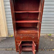 Joli cabinet vitrine indochinois deux corps. Milieu XXe siècle