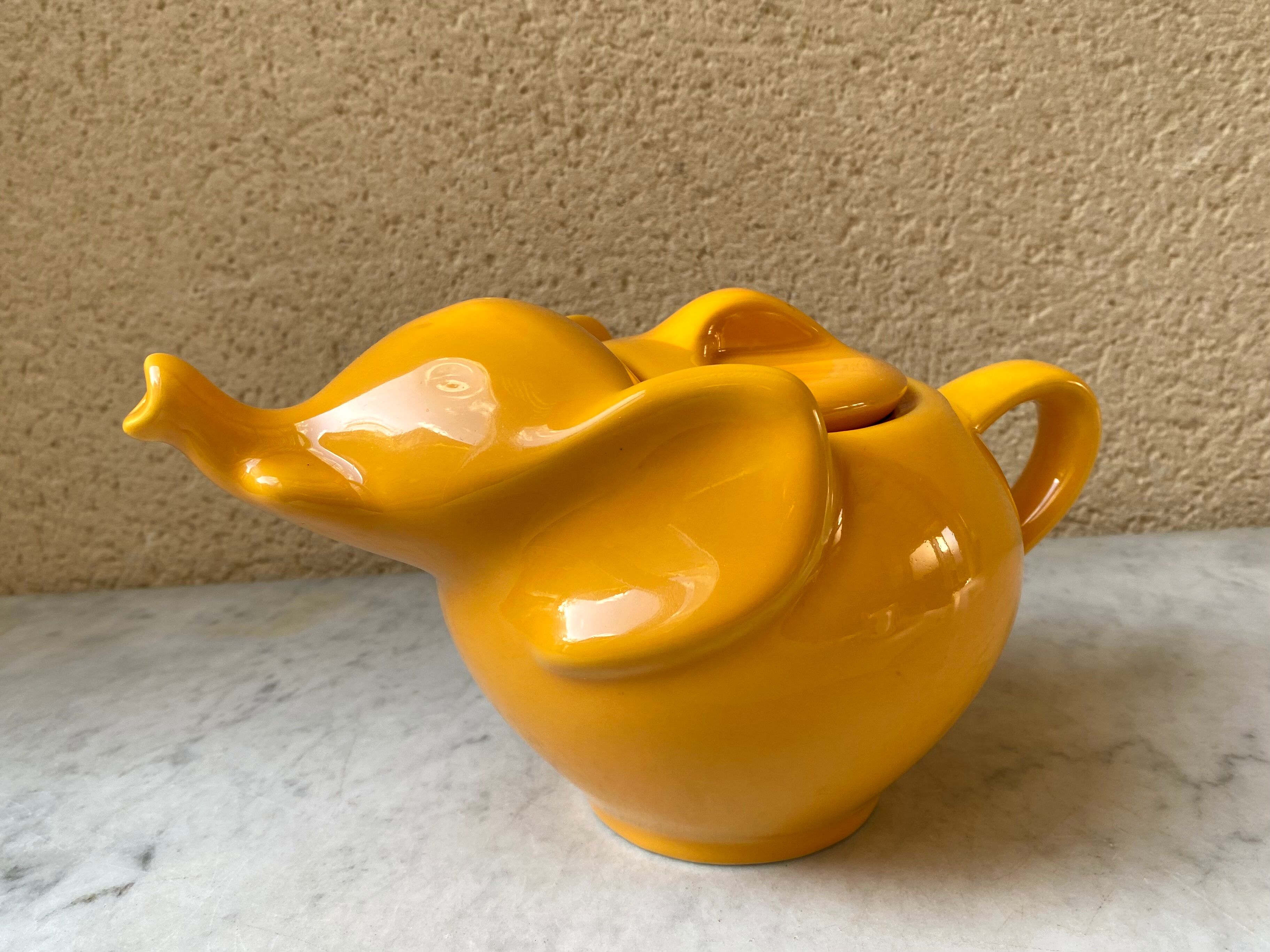 Ceramic teapot elephant original vintage design 70s