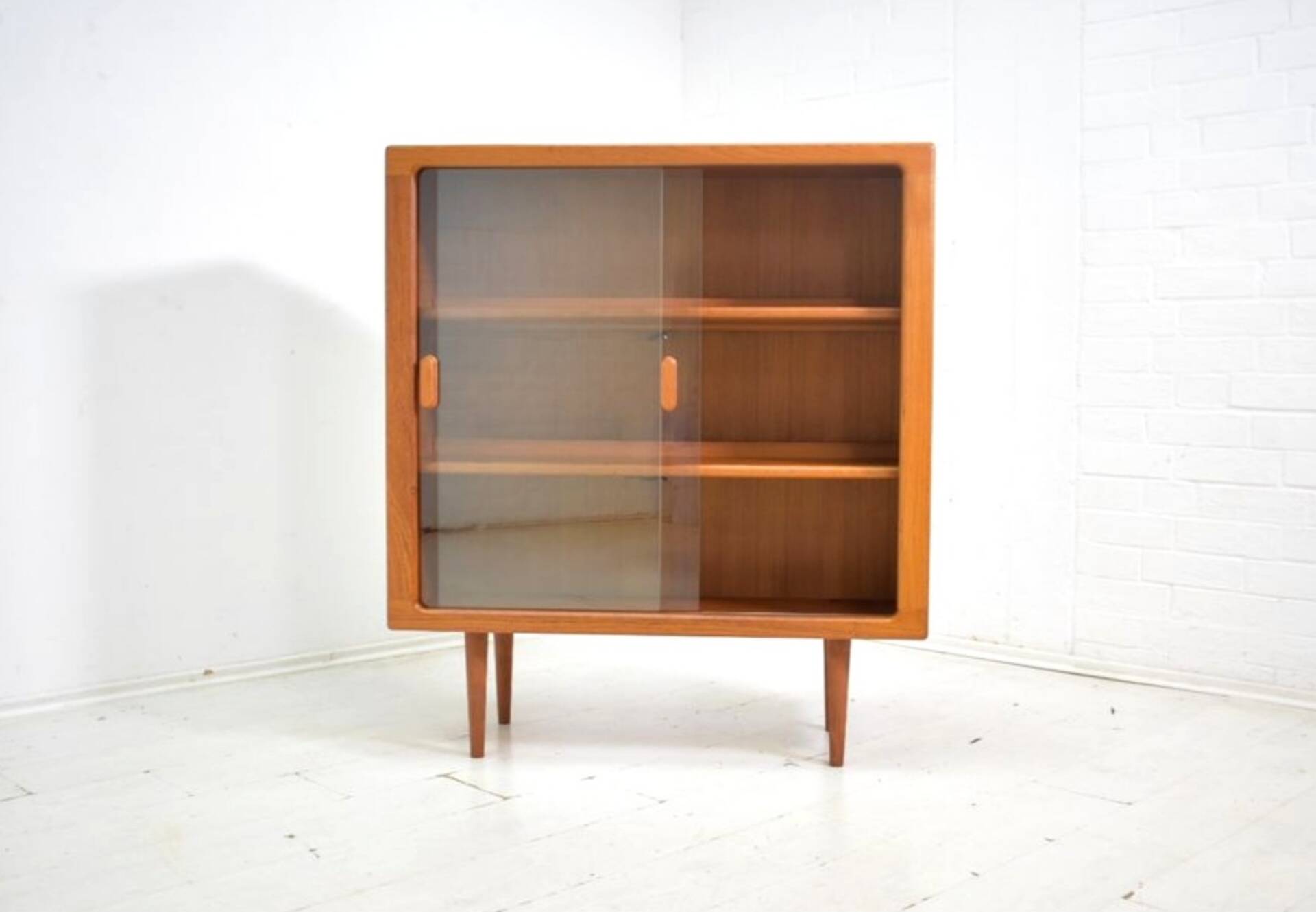 Showcase by CFC Silkeborg 1960s Danish teak Scandinavian display cabin