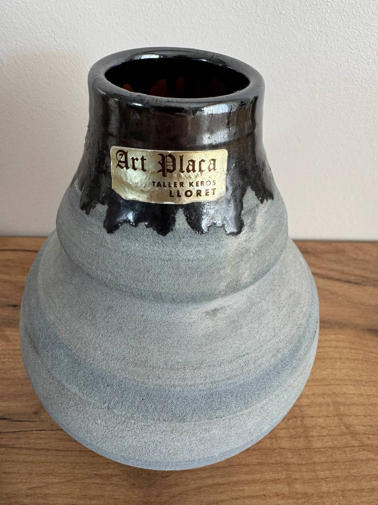 Ceramic vase art