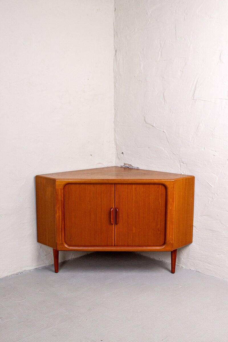 Commode d'Angle Mid-Century en Teck de Dyrlund, Danemark, 1960s