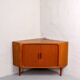 Commode d'Angle Mid-Century en Teck de Dyrlund, Danemark, 1960s