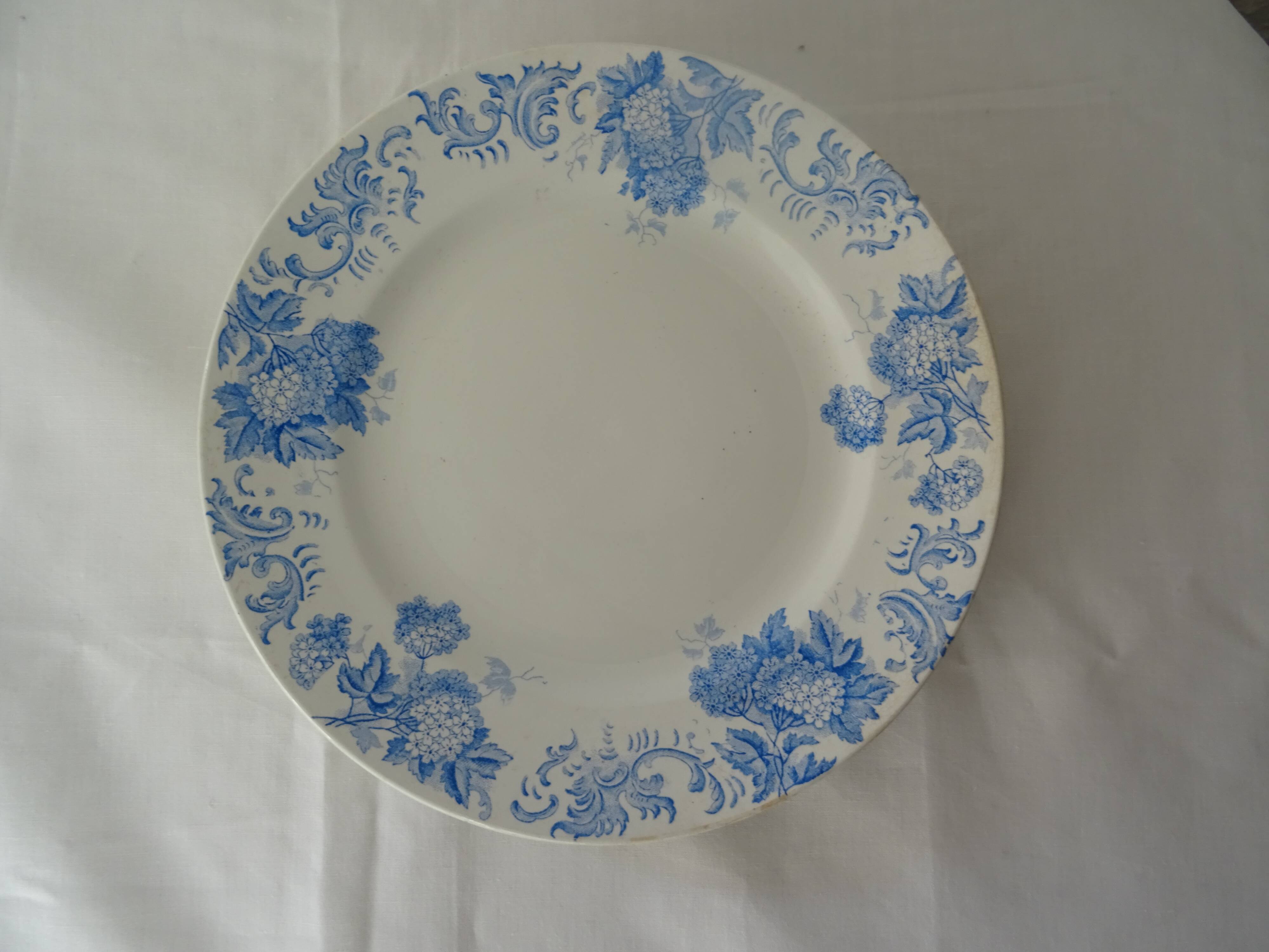 Large old dish FAIENCE 468112 Saint Amand Hamage FLLEUR blue snowball