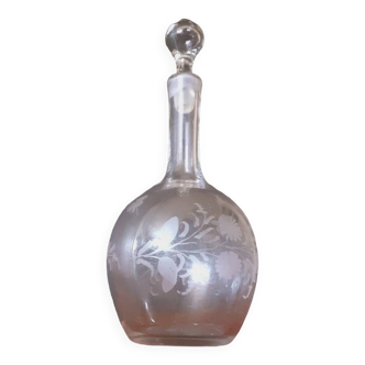19th century carafe in blown and chiseled glass
