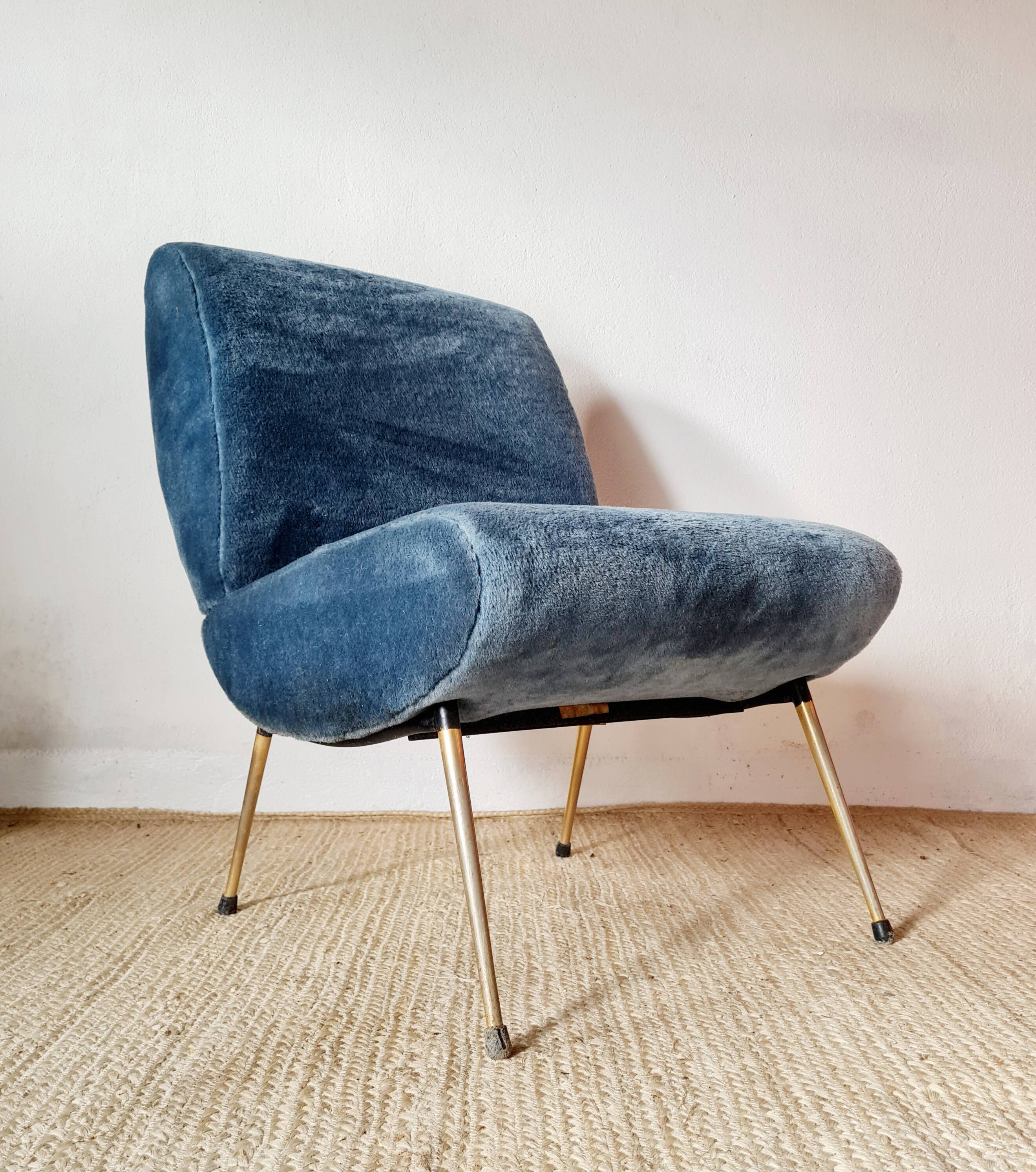 Fauteuil Kiss Pelfran bleu