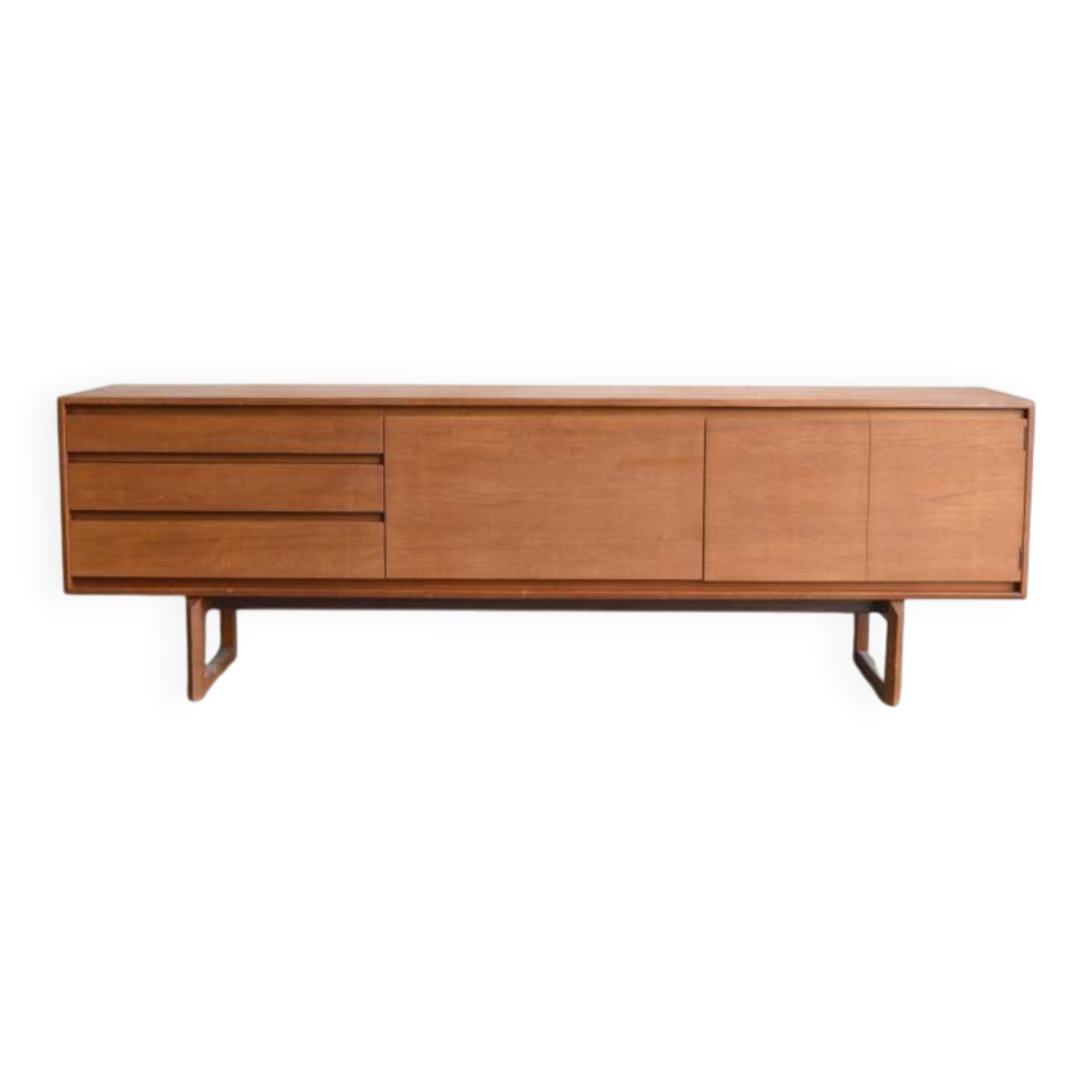 Minimalist enfilade by White & Newton * 217 cm