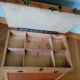 Coffre tabouret de pêche  en bois et skaï vert