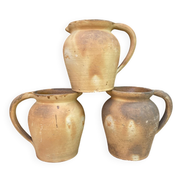 Lot de Pichets anciens en terre cuite H21 cm
