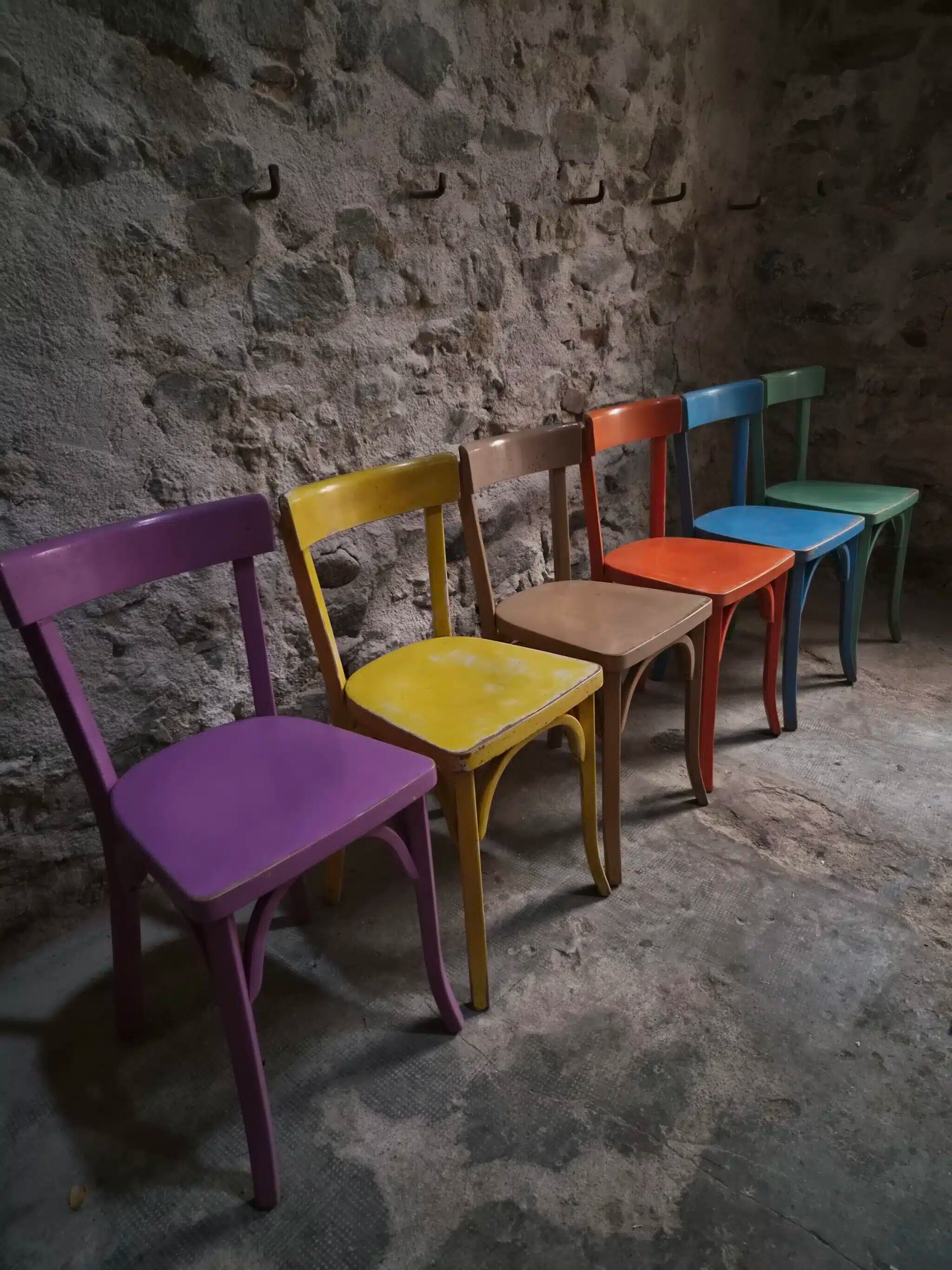 Chaises bistrot françaises Baumann en couleurs variées, lot de 6, années 1950