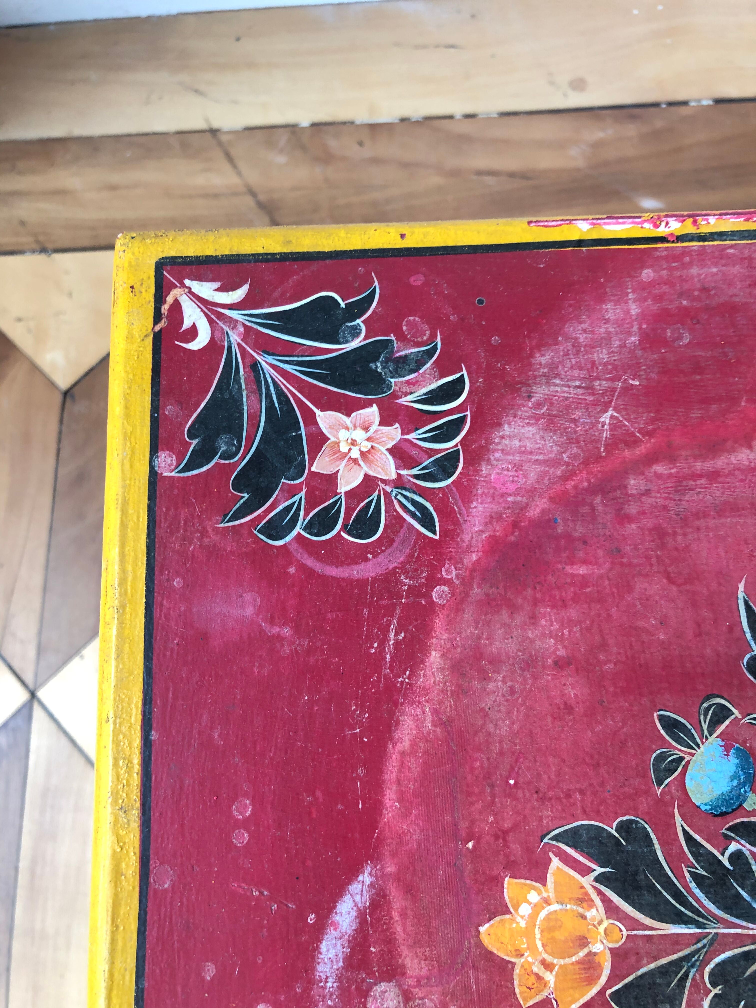 Old boo coffee table wood and hand painting