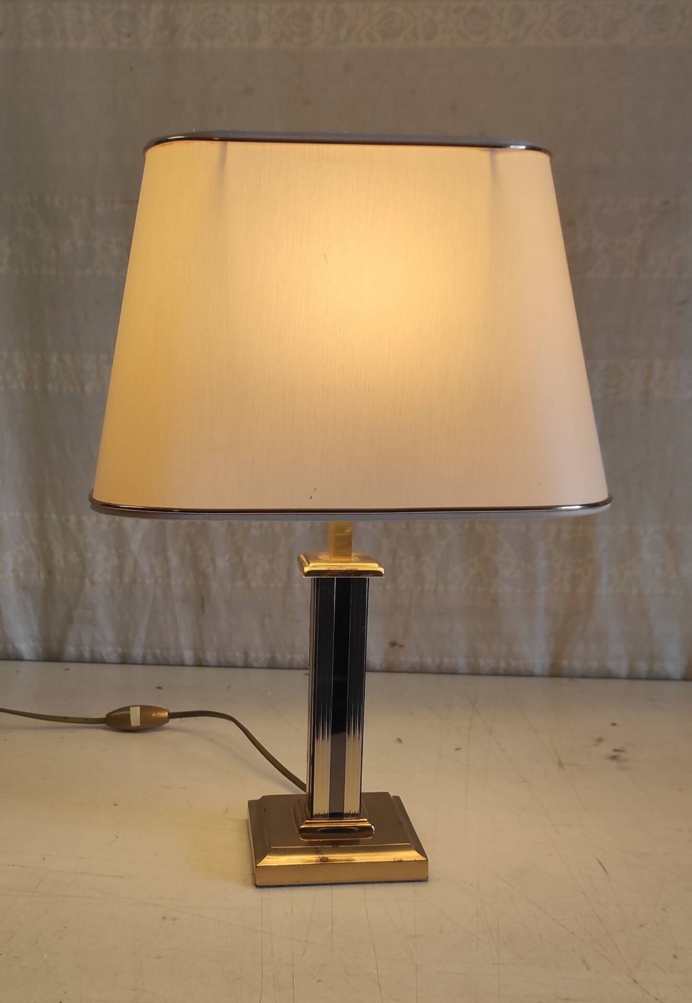 Table lamp "Le Dauphin" in gilded brass - mid 20th century