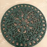 Cast iron trivet