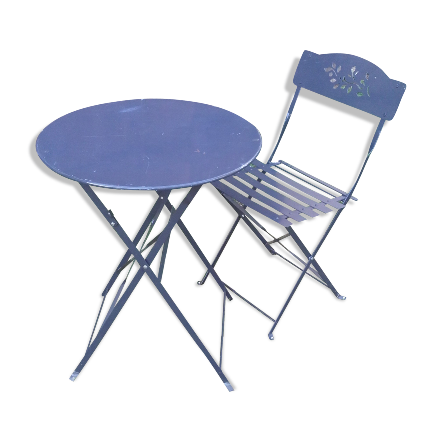 Garden table and chair