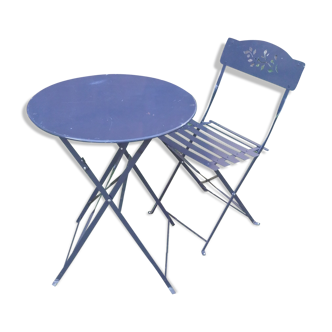 Garden table and chair