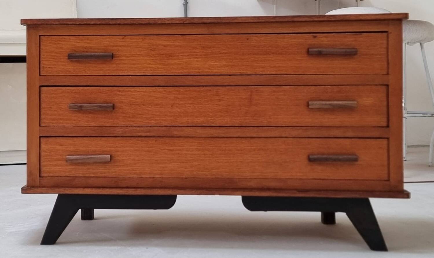 Mid-century drawer cabinet