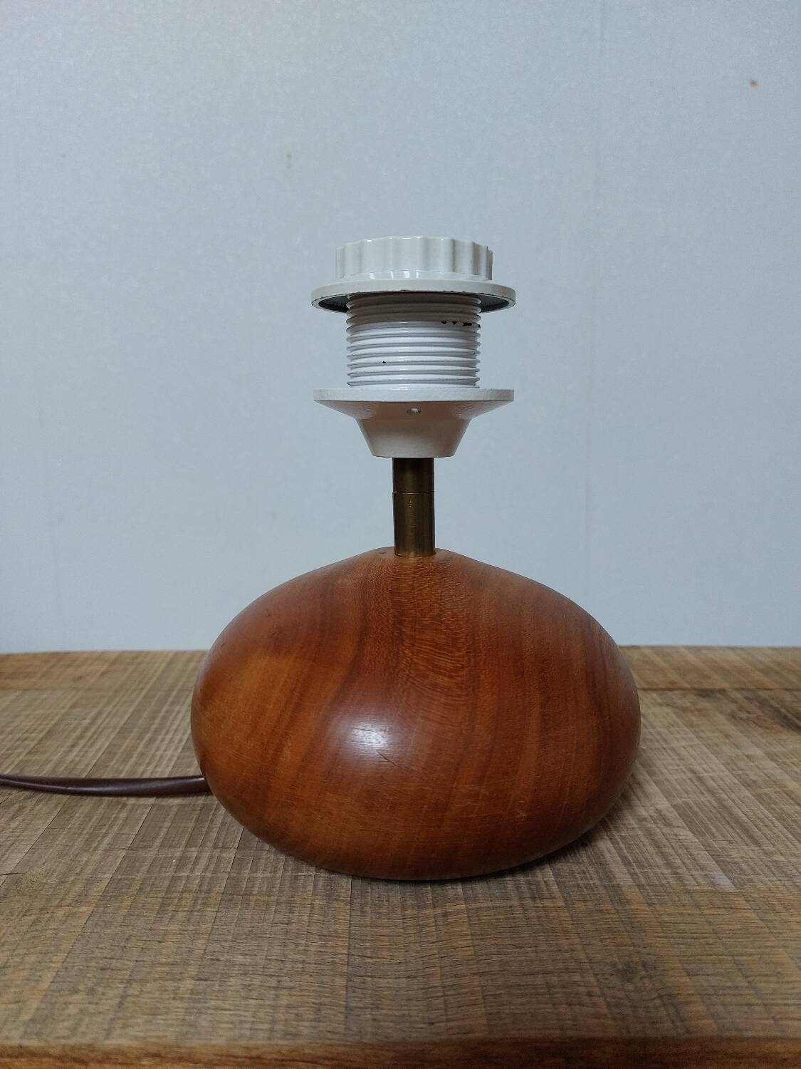 Lampe boule bois 1970 brutaliste moderniste